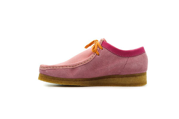 clarks-x-levis-wallabee-pink-